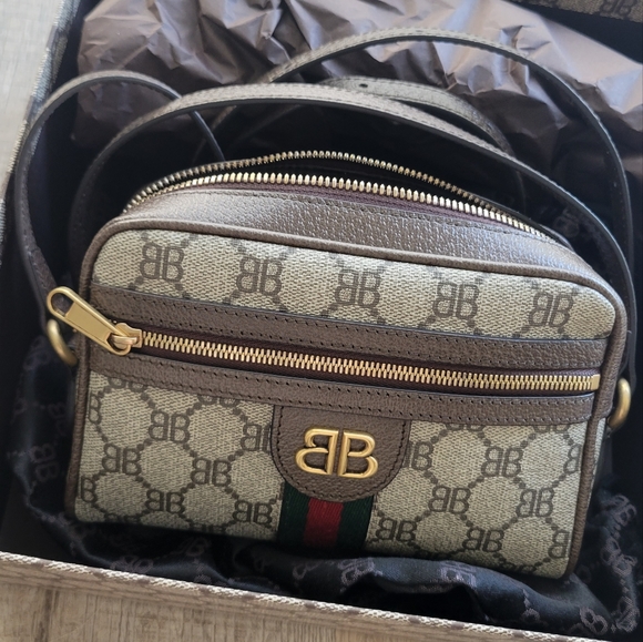 Balenciaga x Gucci The Hacker Project Camera Bag - Picture 8 of 9